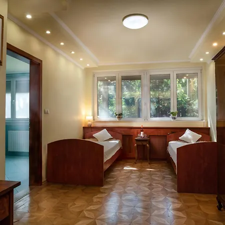 Frank Vendeghaz * Veszpramvarsany