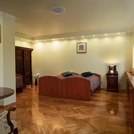 Frank Vendeghaz Гостевой дом *