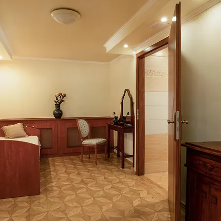 Frank Vendeghaz Гостевой дом *