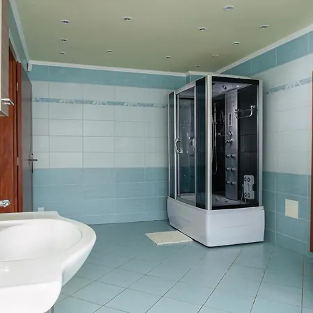 Frank Vendeghaz Гостевой дом Veszpramvarsany