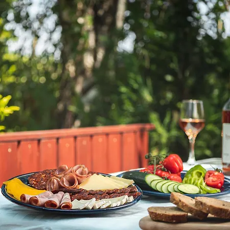 Frank Vendeghaz Veszpramvarsany